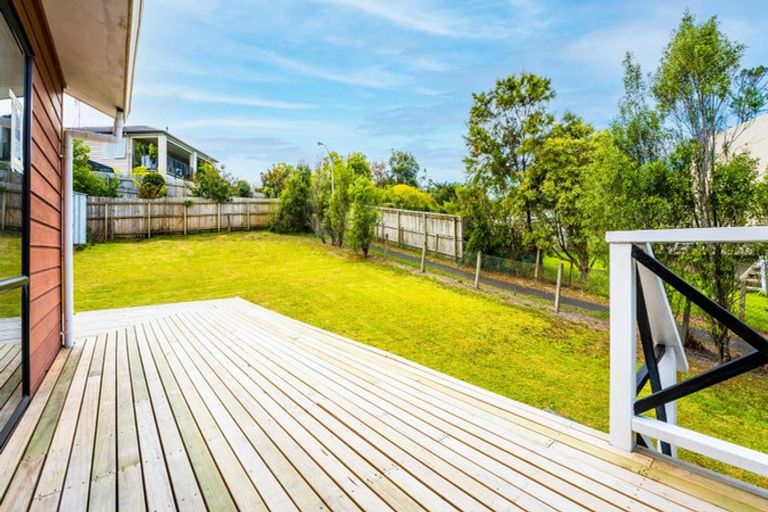 Photo of property in 18 Shadon Place, Stanmore Bay, Whangaparaoa, 0932
