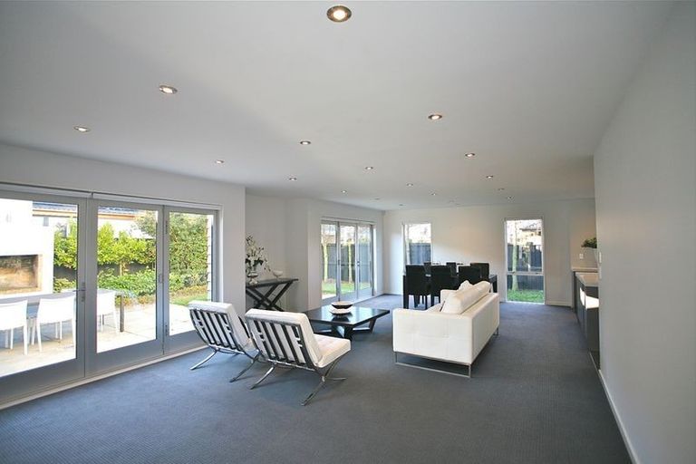 Photo of property in 16 Riverbank Road, Northwood, Christchurch, 8051