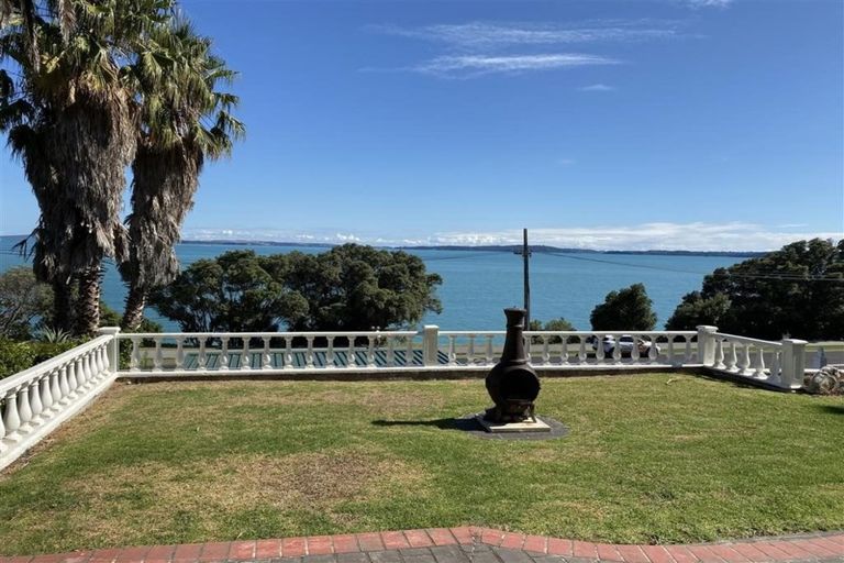 Photo of property in 9 Omana Esplanade, Maraetai, Auckland, 2018