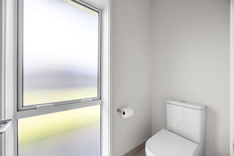 Photo of property in 8a Maple Lane, Huapai, Kumeu, 0810