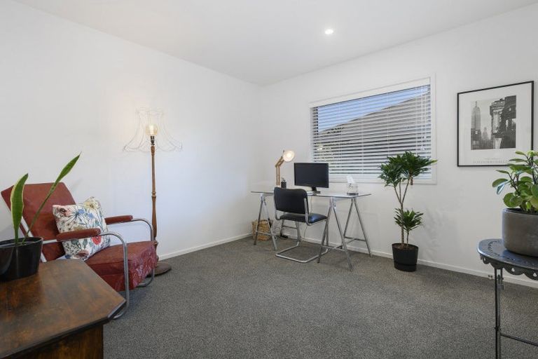 Photo of property in 6 Kahuparere Crescent, Pyes Pa, Tauranga, 3112