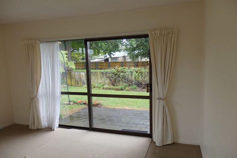 Photo of property in 60a Moore Street, Leamington, Cambridge, 3432