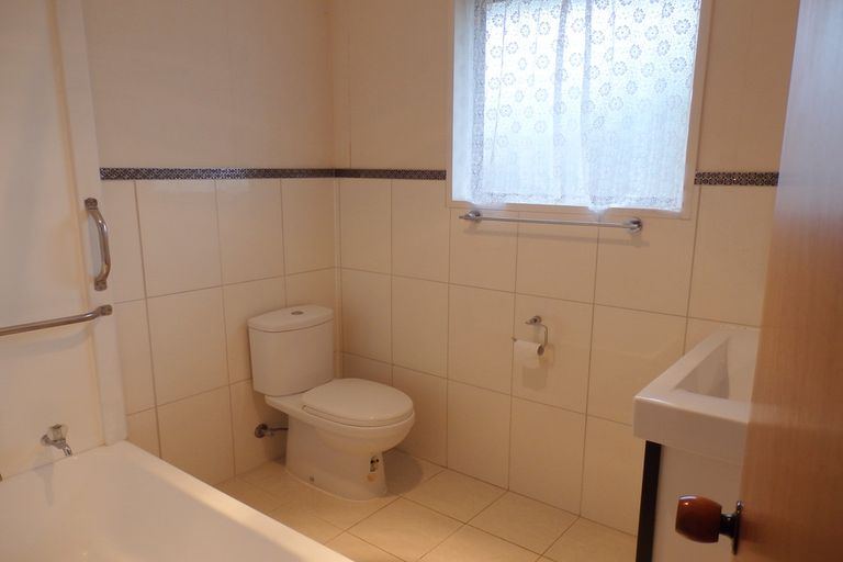 Photo of property in 60a Moore Street, Leamington, Cambridge, 3432