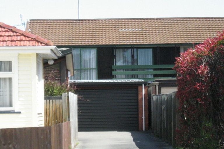 Photo of property in 17a Wittys Road, Avonhead, Christchurch, 8042