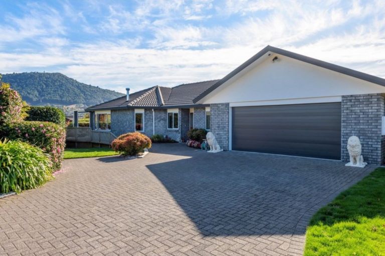 Photo of property in 57 Tawavale Street, Pukehangi, Rotorua, 3015