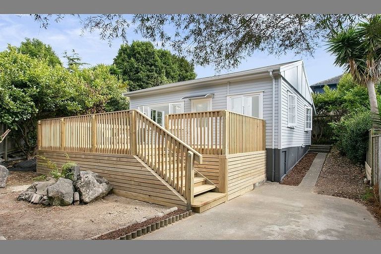 Photo of property in 34 Meadow Street, Mount Wellington, Auckland, 1062