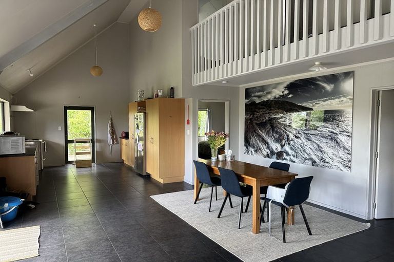 Photo of property in 31 Raratu Road, Kahuranaki, Havelock North, 4295