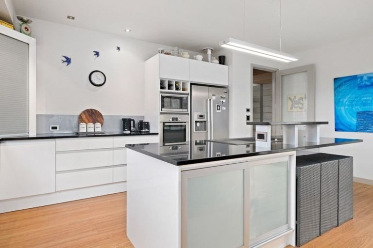 Photo of property in 293 Riverbank Road, Wanaka, 9382