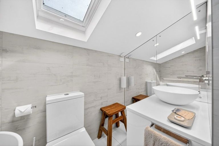 Photo of property in 103 Southdown Drive, Martinborough, 5781