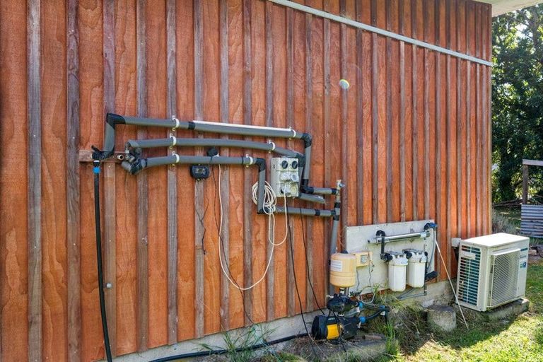 Photo of property in 948 Queen Charlotte Drive, Linkwater, Picton, 7281