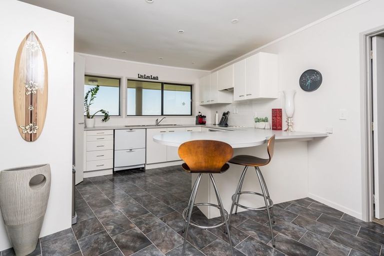 Photo of property in 696 Taiharuru Road, Taiharuru, Onerahi, 0192