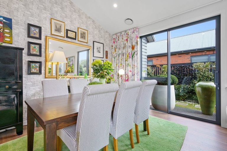 Photo of property in 22 Jarrett Terrace, Leamington, Cambridge, 3432