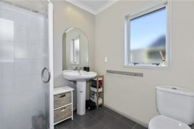 Photo of property in 56 Oriental Parade, Papamoa Beach, Papamoa, 3118