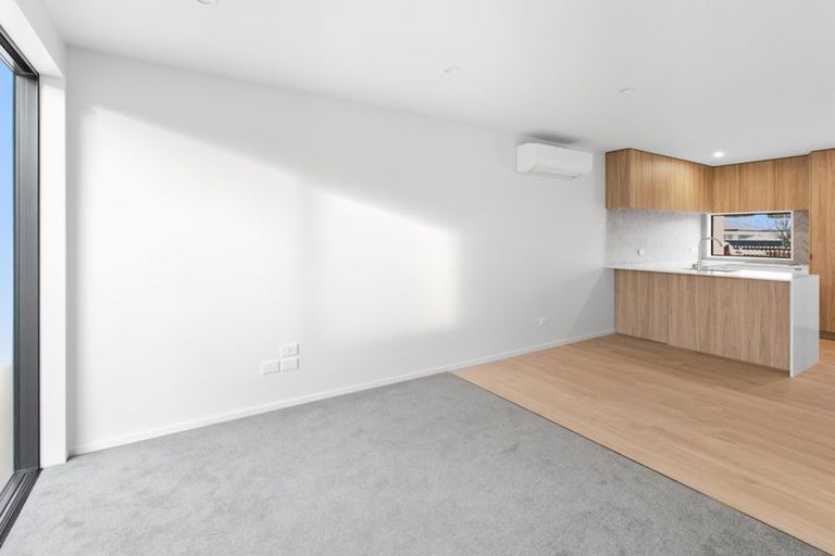 Photo of property in 3/51 Edward Avenue, Edgeware, Christchurch, 8013