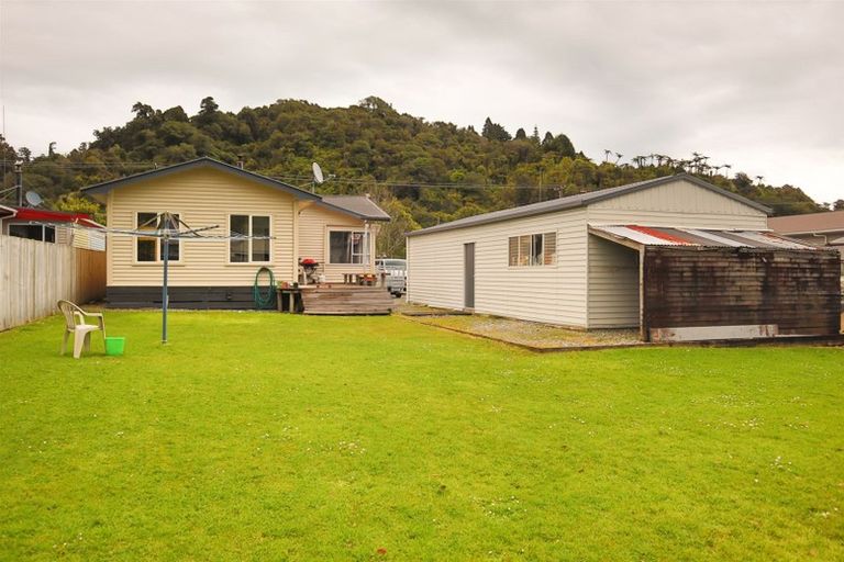 Photo of property in 95 Marlborough Street, Greymouth, 7805