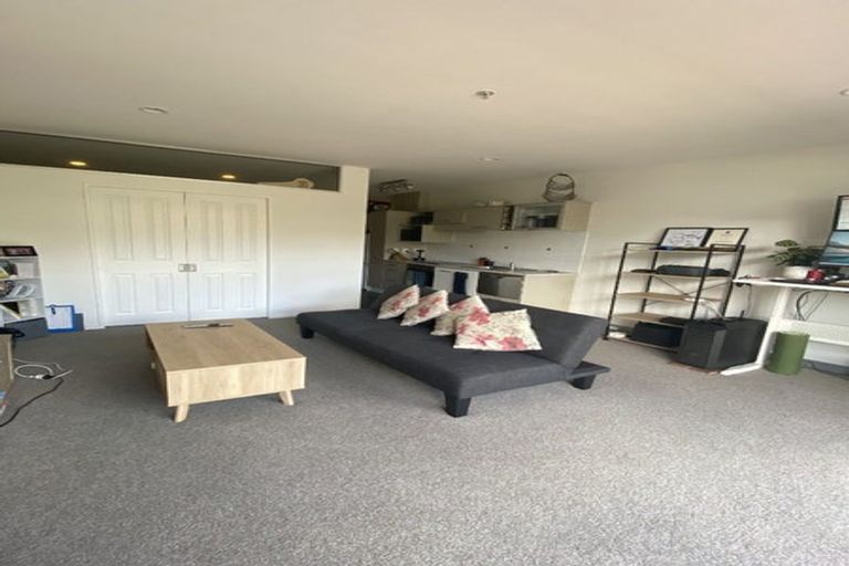 Photo of property in Atrium Towers, 7h/154 The Terrace, Wellington Central, Wellington, 6011