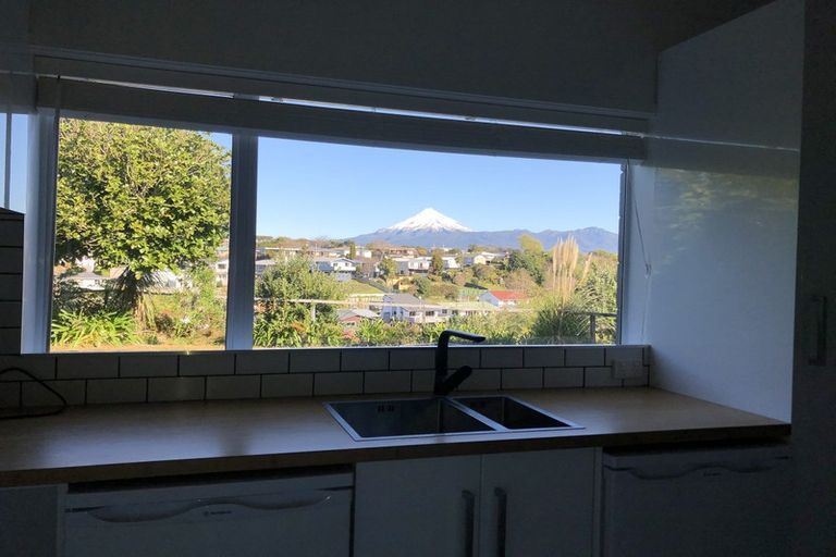 Photo of property in 24d Kenmore Street, Westown, New Plymouth, 4310