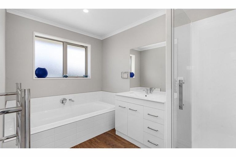 Photo of property in 11 Sheehan Street, Halswell, Christchurch, 8025