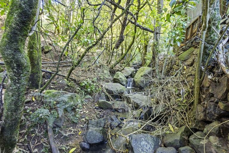 Photo of property in 40 Tikao Bay Road, Wainui, Akaroa, 7582