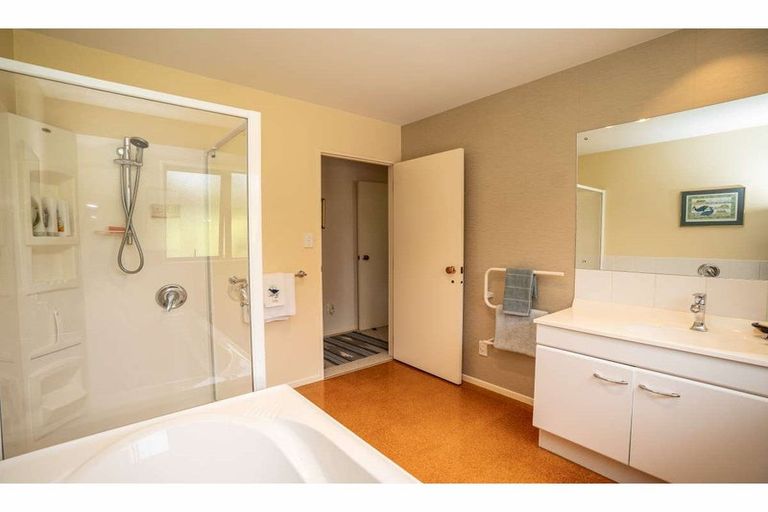 Photo of property in 28 Silkwood Lane, Kerikeri, 0230