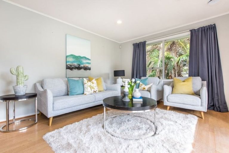 Photo of property in 1 Regatta Road, Torbay, Auckland, 0630