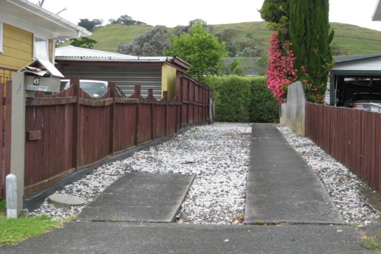 Photo of property in 6 Lindis Place, Mangere Bridge, Auckland, 2022
