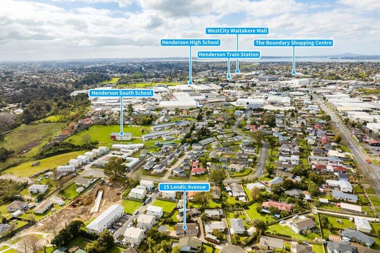 Photo of property in 15 Lendic Avenue, Henderson, Auckland, 0612