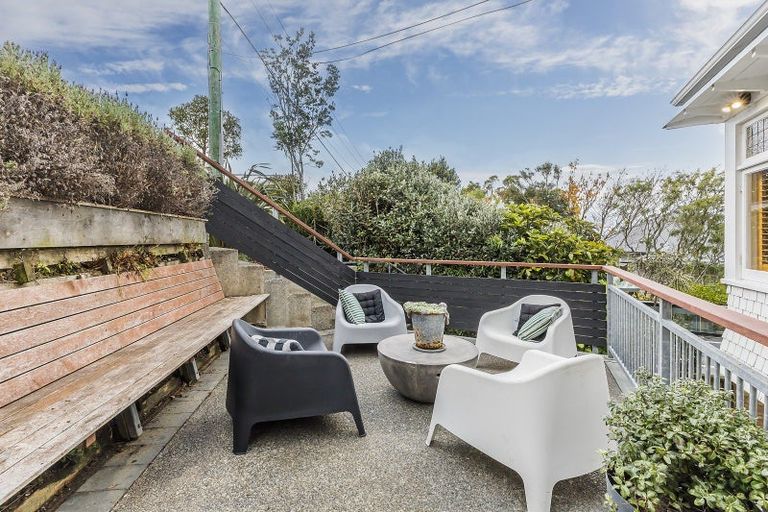 Photo of property in 11 Wade Street, Wadestown, Wellington, 6012