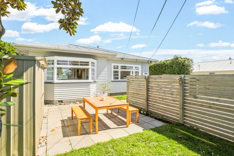 Photo of property in 27 Hillier Place, Spreydon, Christchurch, 8024