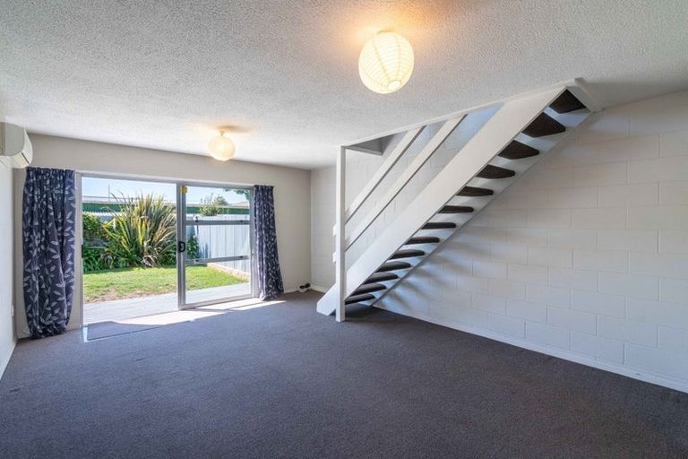 Photo of property in 4/30 Epsom Road, Sockburn, Christchurch, 8042