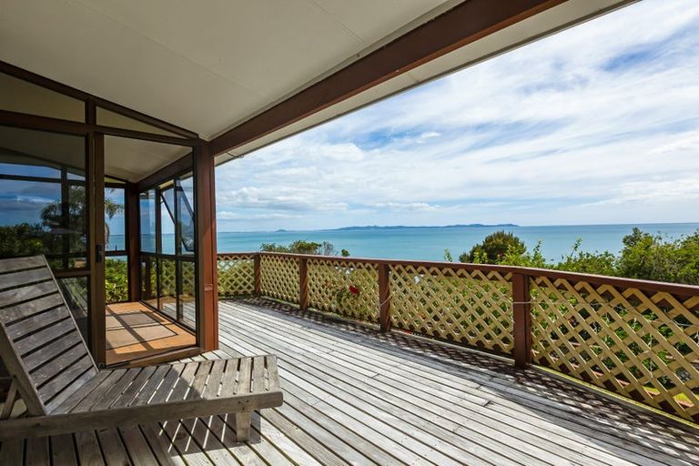 Photo of property in 20 Leslie Road, Cable Bay, 0420
