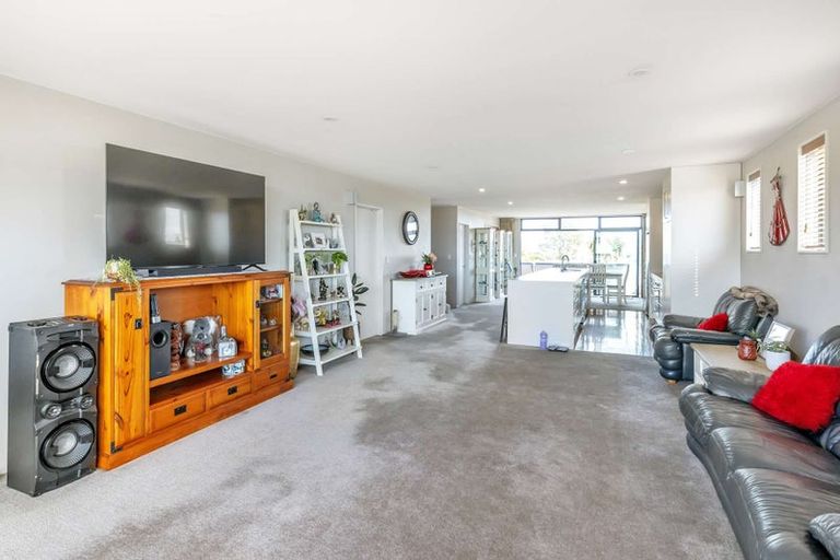 Photo of property in 30 Coates Street, Westport, 7825