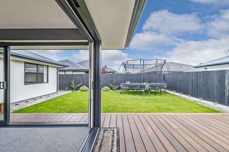 Photo of property in 3 Guyon Street, Marshland, Christchurch, 8083