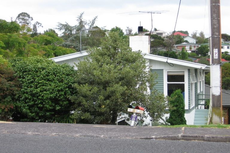 Photo of property in 1/46 Stanley Road, Glenfield, Auckland, 0629