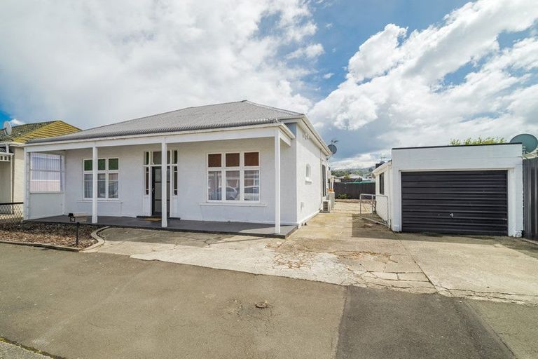 Photo of property in 14 Wynyard Street, South Dunedin, Dunedin, 9012