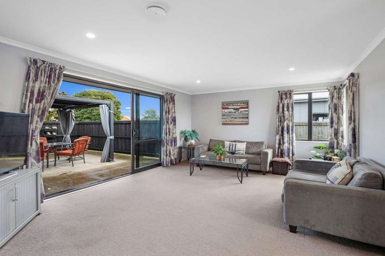 Photo of property in 14 Portchester Street, Aranui, Christchurch, 8061