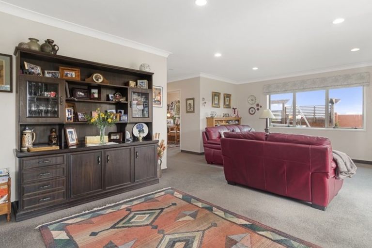 Photo of property in 1 Mckenna Lane, Omokoroa, 3114