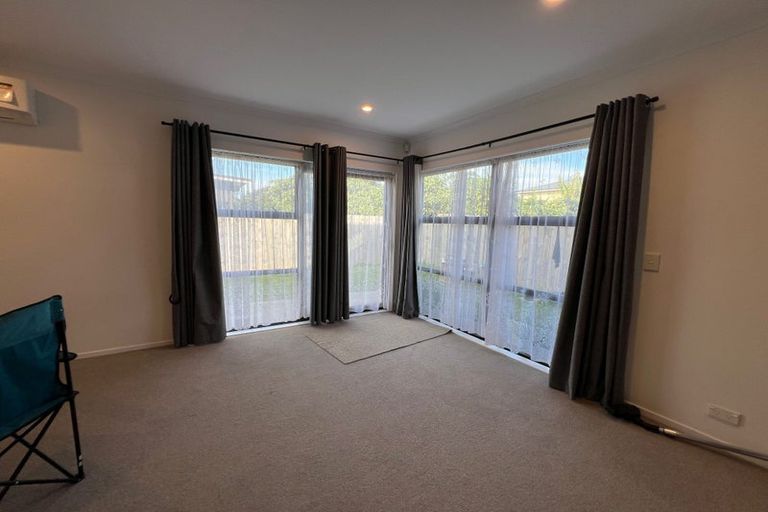 Photo of property in 10 Kitea Place, Mangere, Auckland, 2022