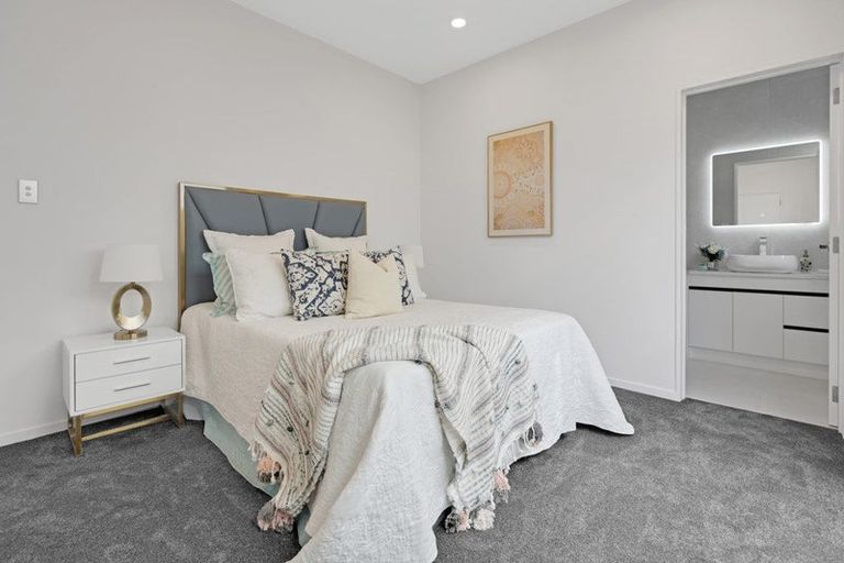 Photo of property in 25 Tannaghmore Drive, Flat Bush, Auckland, 2019