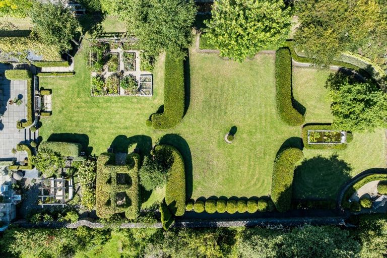 Photo of property in 70 Te Moana Road, Waikanae Beach, Waikanae, 5036