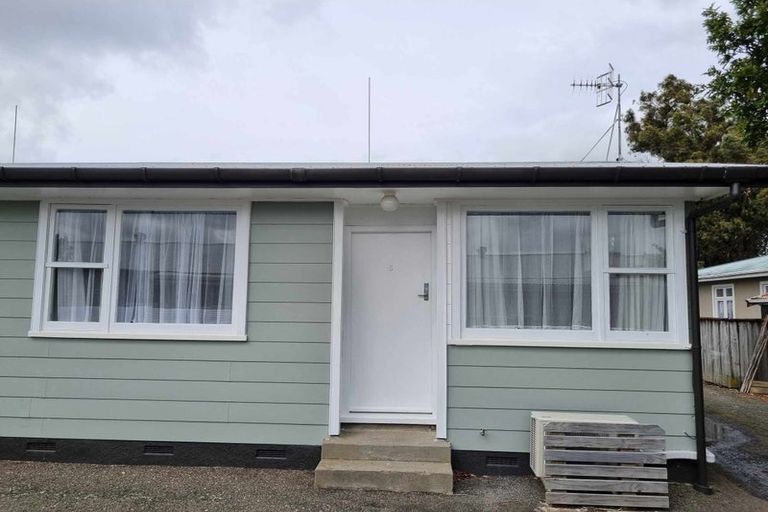 Photo of property in 353 College Street, West End, Palmerston North, 4410