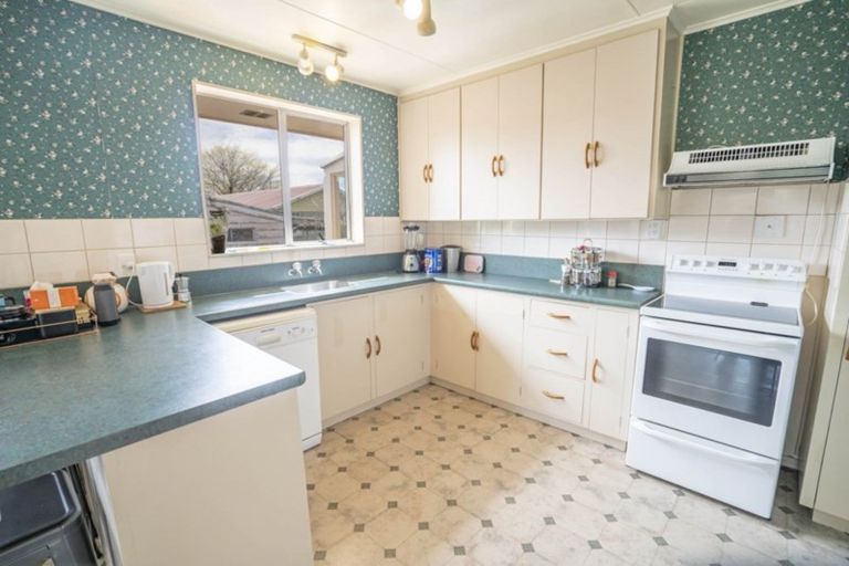 Photo of property in 42 Westmere Place, Manapouri, 9679