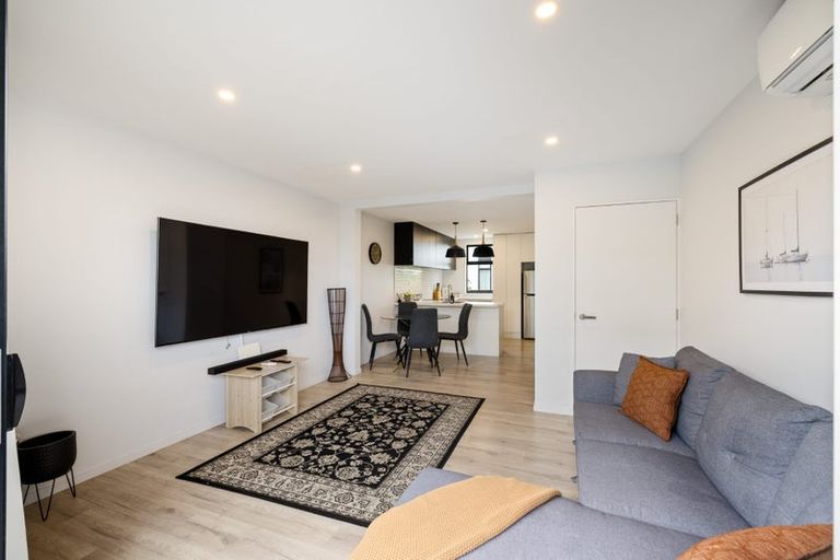 Photo of property in 2/8 New Brighton Road, Shirley, Christchurch, 8061