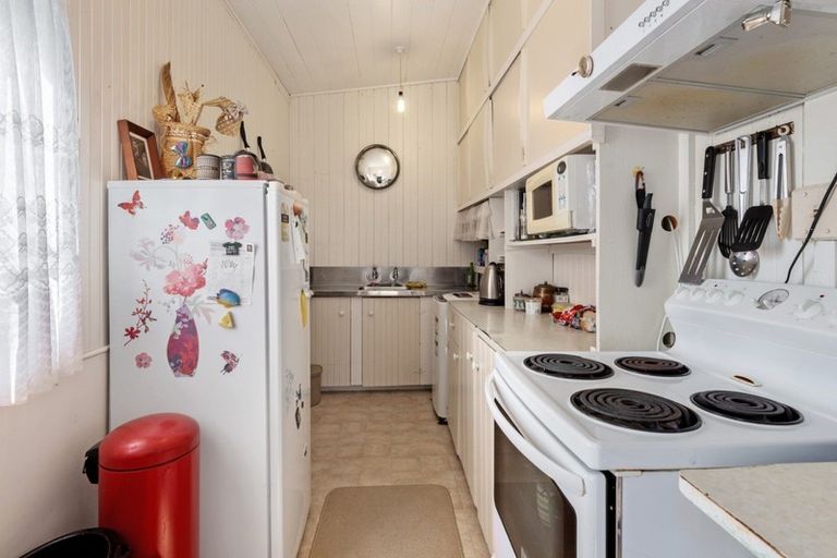 Photo of property in 13 Wolfe Street, Regent, Whangarei, 0112