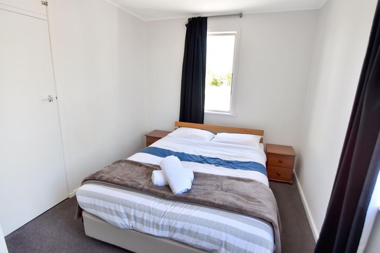 Photo of property in 15 Hunter Crescent, Twizel, 7901