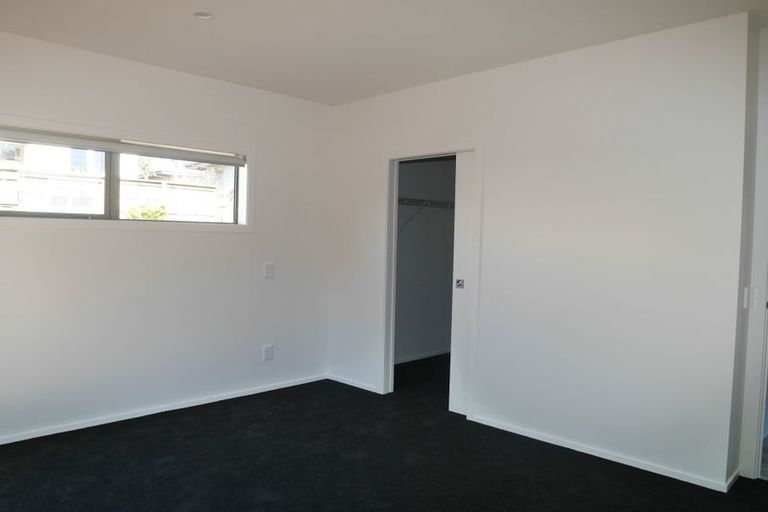 Photo of property in 5a Wairere Grove, Paraparaumu, 5032