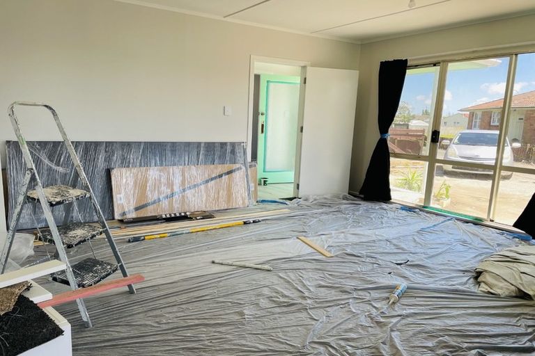 Photo of property in 1/26 Caravelle Close, Mangere, Auckland, 2022