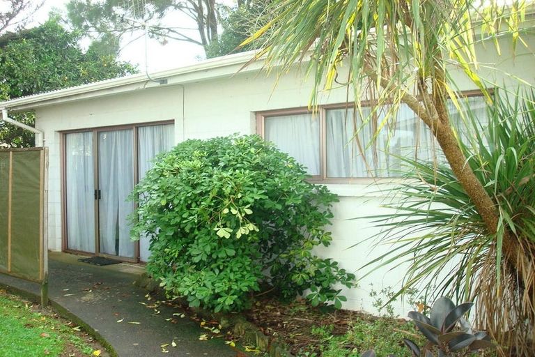 Photo of property in 98 Riverpark Crescent, Henderson, Auckland, 0610