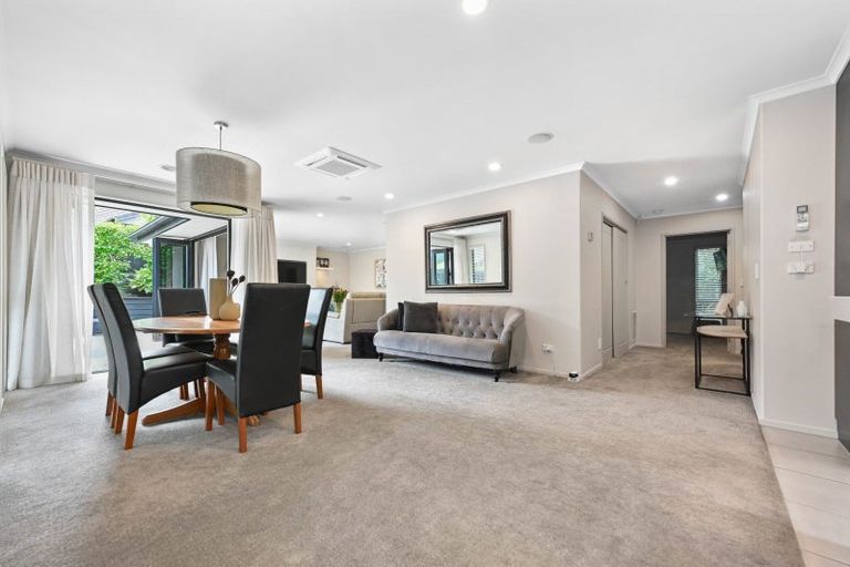 Photo of property in 3 Derbyshire Place, Dinsdale, Hamilton, 3204