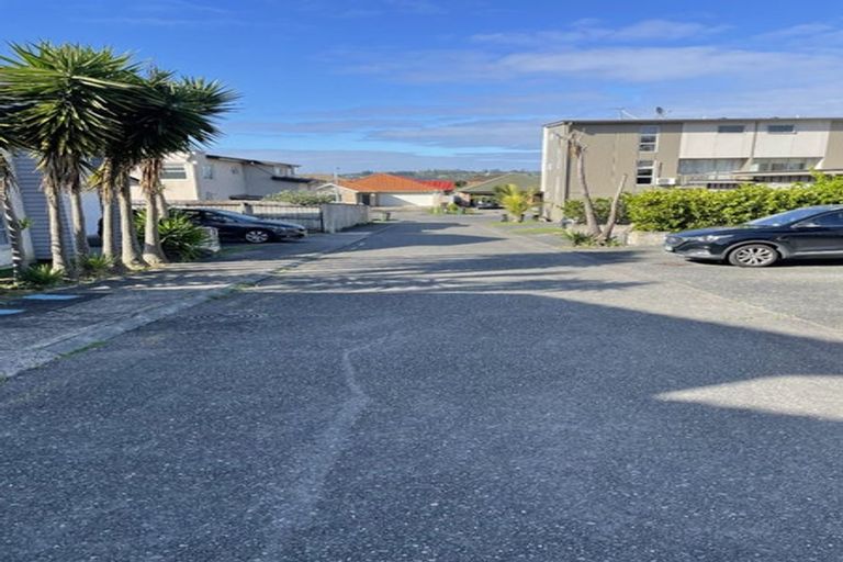 Photo of property in 11/1 Gracechurch Drive, Flat Bush, Auckland, 2016